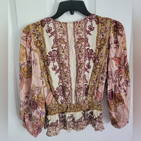 NWT Gypsy Love Boho Paisley Cropped Long Sleeve Blouse Size Small - Picture 2 of 8